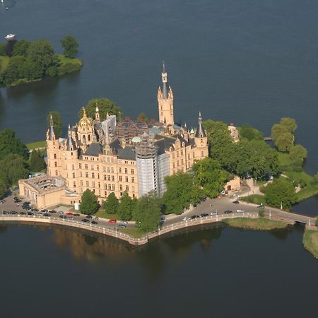 Hotel Niederlaendischer Hof Schwerin (Mecklenburg-Vorpommern) Exterior foto